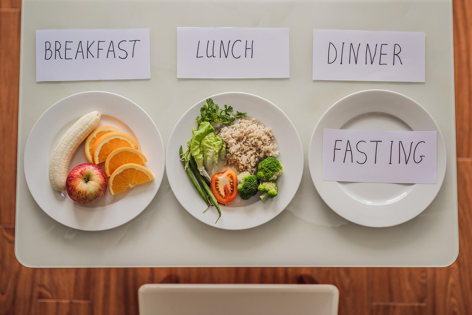 Intermittent Fasting During Dinner. Intermittent Fasting Concept
